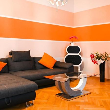 Bright Suite Universitaet Wien Viena Exterior foto