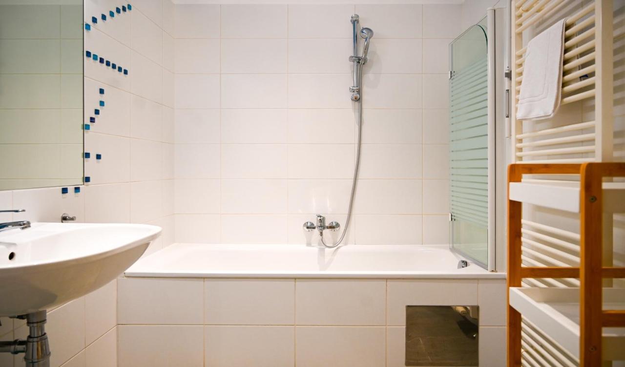 Bright Suite Universitaet Wien Viena Exterior foto