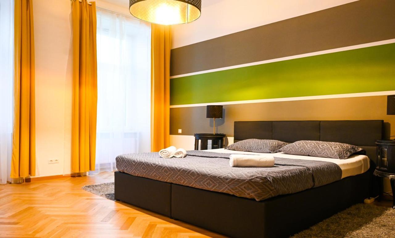 Bright Suite Universitaet Wien Viena Exterior foto