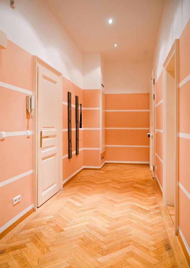 Bright Suite Universitaet Wien Viena Exterior foto